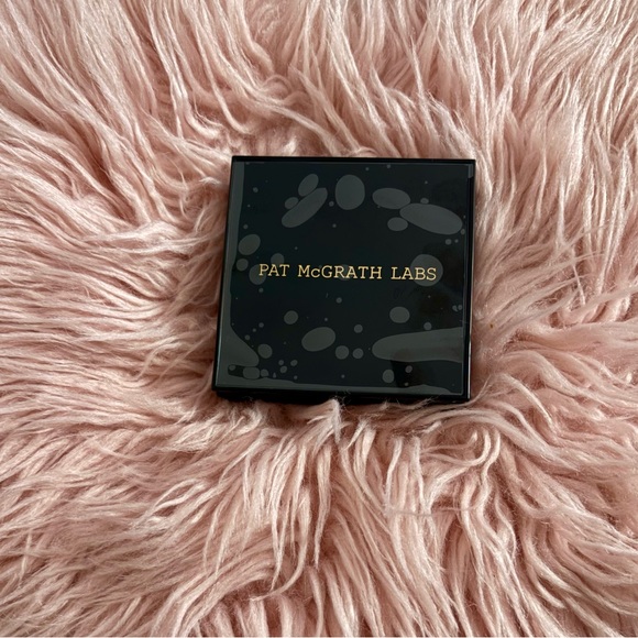 NEW Pat McGrath Labs Divine Rose Luxe Eyeshadow Eternal Eden Makeup Quad - Picture 3 of 14
